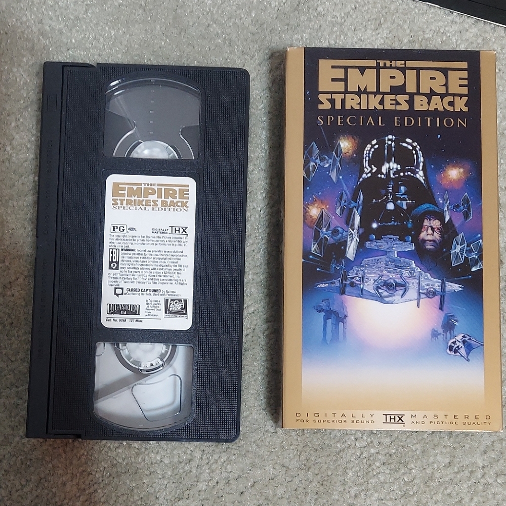 Star Wars Trilogy Special Edition - Black and Gold - Picture 6 of 7